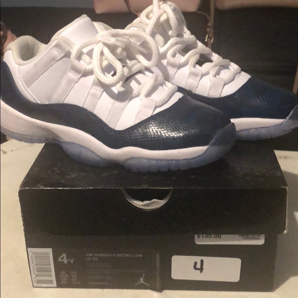 Jordan 11 - Picture 3 of 3